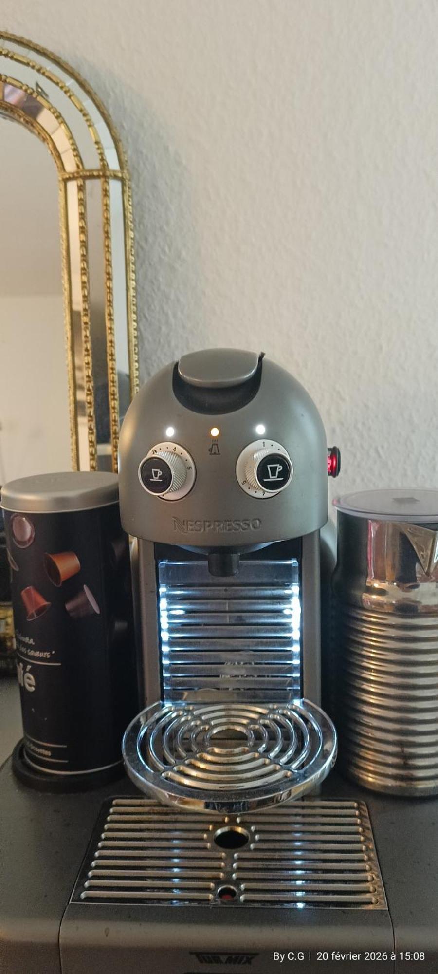 Jolie Confortable Proche De L'aéroport Séjour chez l'habitant